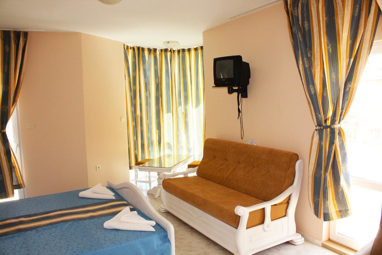 Отель Hotel Paros 2 Поморие